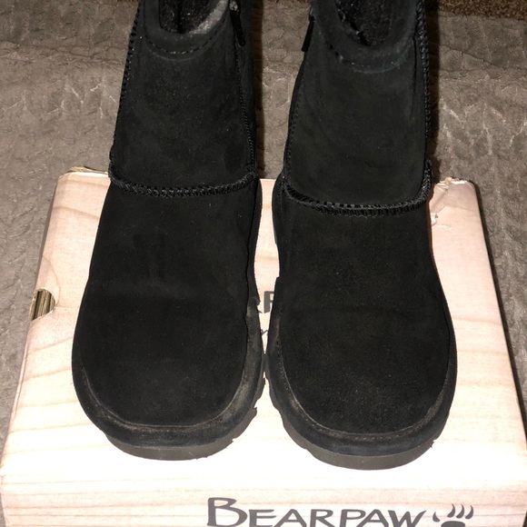Black toddler BearPaw boots - Picture 2 of 5
